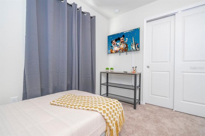 Image No.48-5 Bed Townhouse for sale