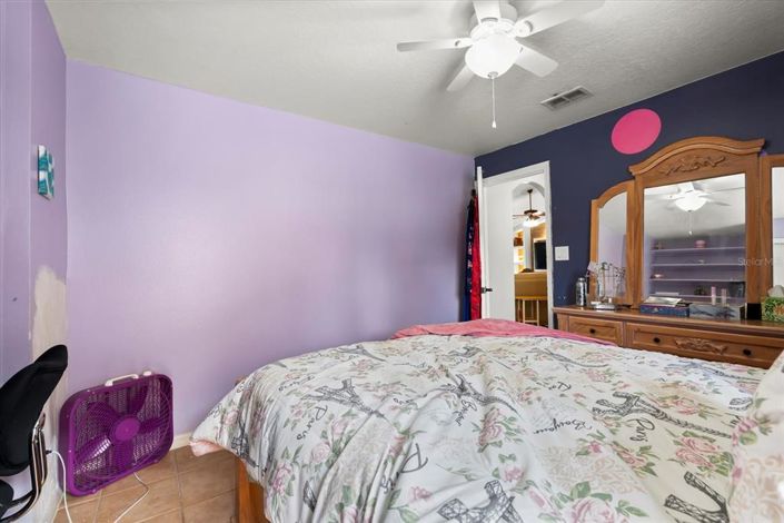 Image No.20-4 Bed House for sale