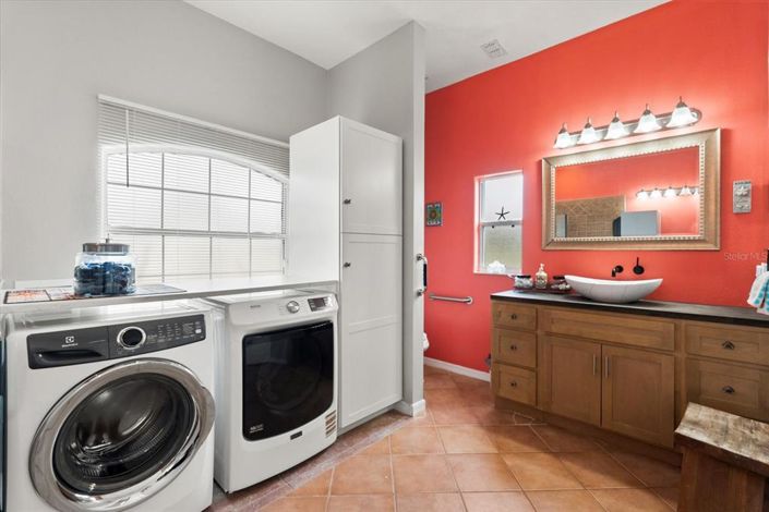 Image No.27-4 Bed House for sale