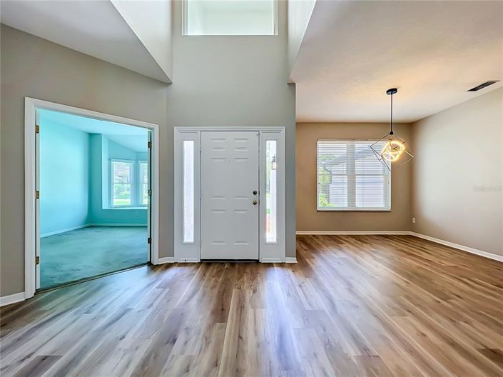 Image No.8-4 Bed House for sale