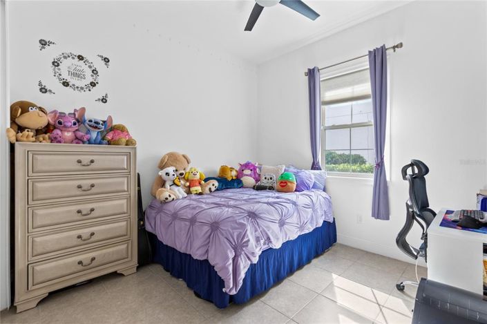 Image No.18-4 Bed House for sale