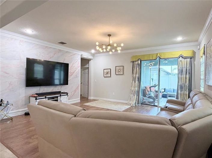 Image No.16-4 Bed House for sale