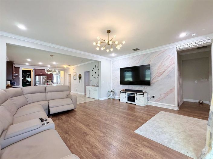 Image No.23-4 Bed House for sale