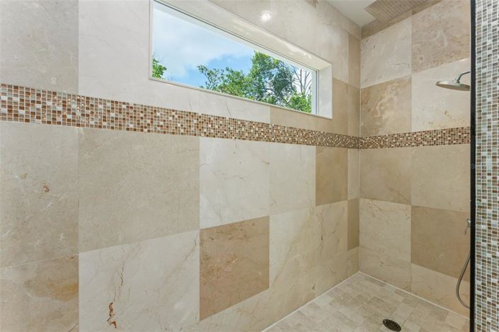 Image No.45-3 Bed House for sale