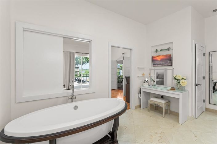 Image No.46-3 Bed House for sale