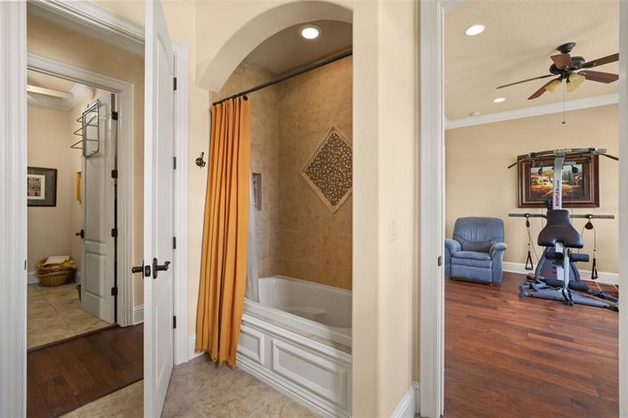 Image No.41-5 Bed House for sale