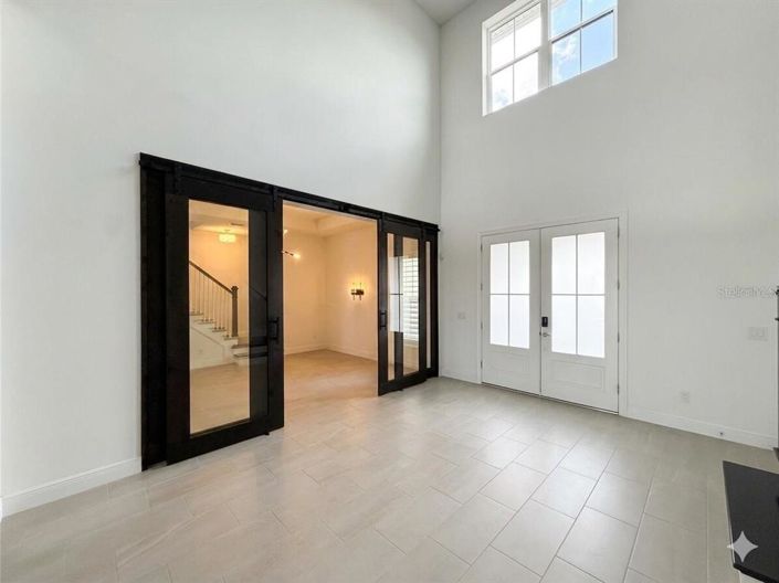 Image No.3-6 Bed House for sale