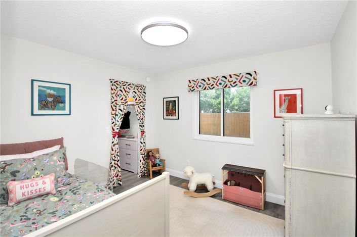Image No.26-4 Bed House for sale