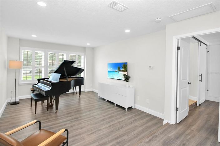 Image No.9-4 Bed House for sale