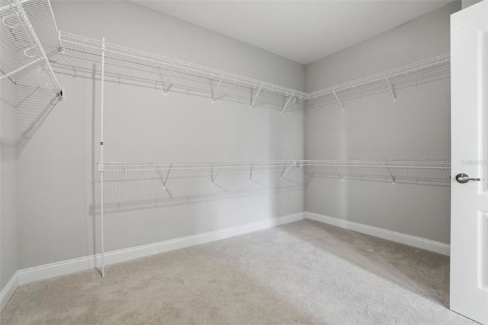 Image No.35-5 Bed House for sale