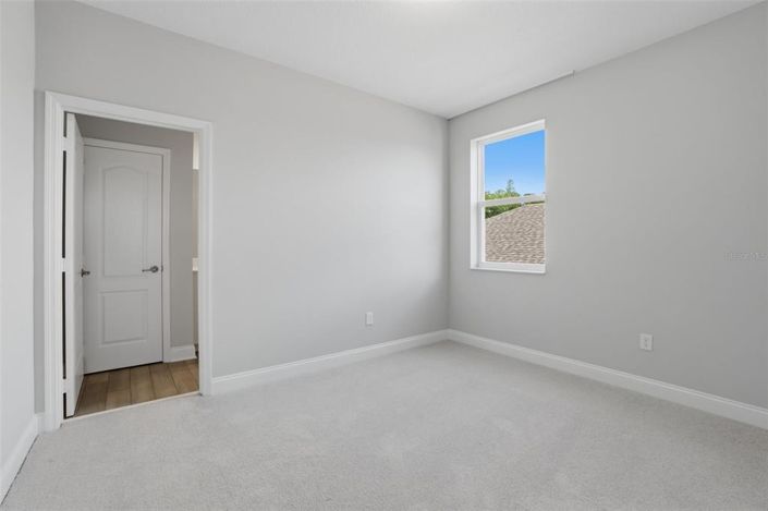Image No.36-5 Bed House for sale