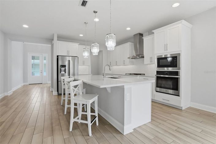 Image No.5-5 Bed House for sale
