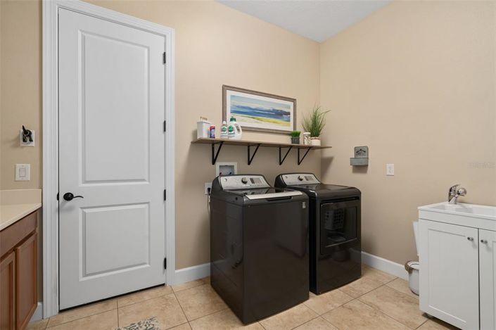 Image No.40-3 Bed House for sale