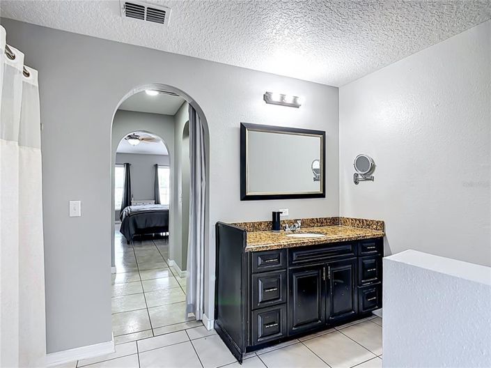 Image No.37-4 Bed House for sale