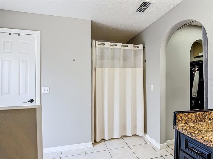 Image No.38-4 Bed House for sale
