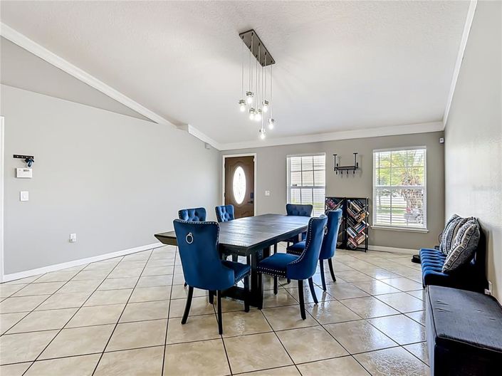 Image No.7-4 Bed House for sale