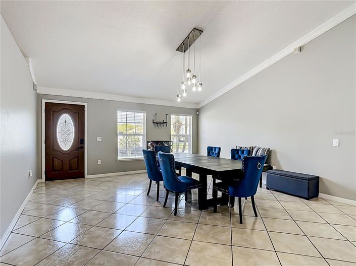Image No.8-4 Bed House for sale