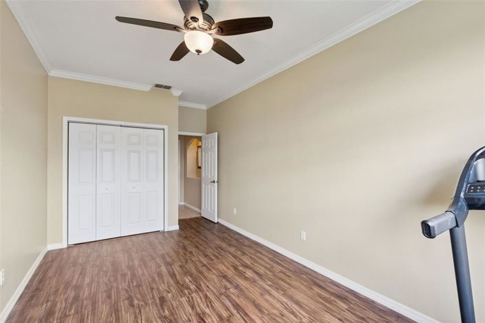 Image No.40-5 Bed House for sale