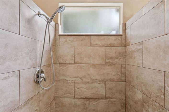 Image No.47-5 Bed House for sale