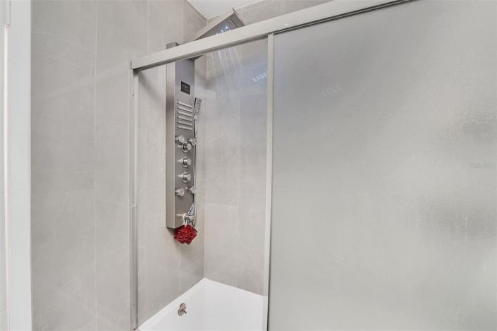 Image No.20-2 Bed House for sale