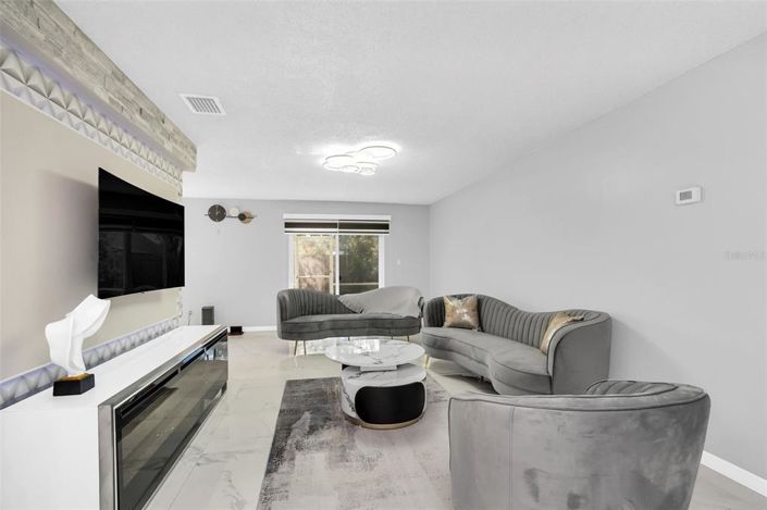 Image No.3-2 Bed House for sale
