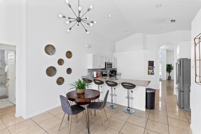 Image No.10-4 Bed House for sale