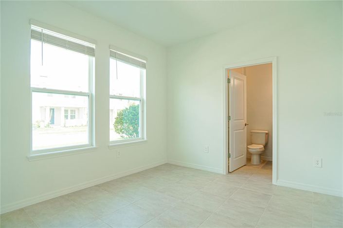 Image No.15-4 Bed House for sale