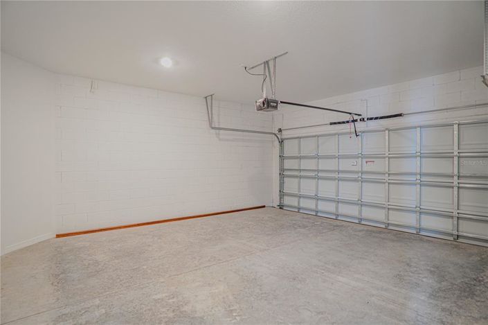 Image No.38-4 Bed House for sale