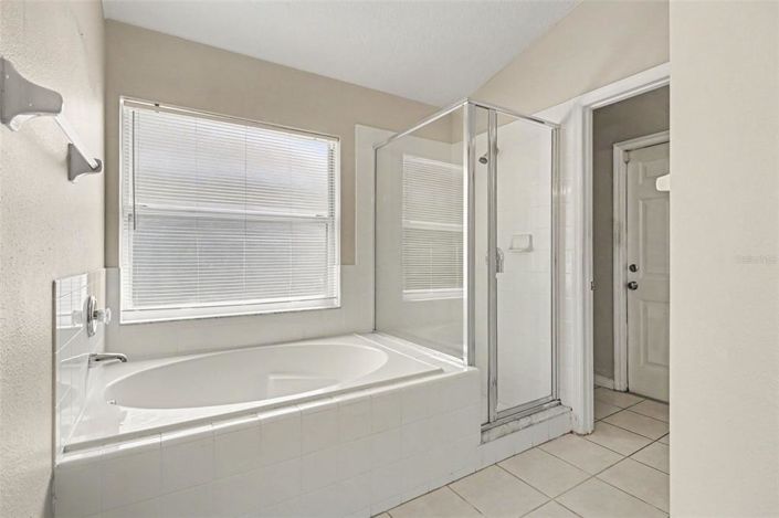 Image No.26-4 Bed House for sale