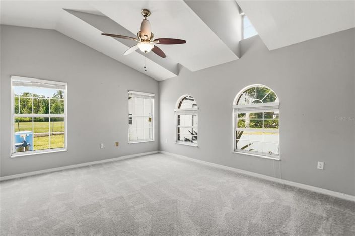 Image No.28-4 Bed House for sale