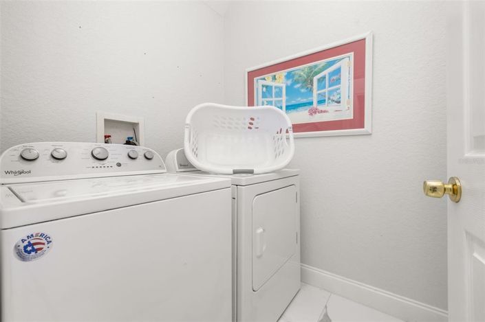 Image No.28-6 Bed House for sale