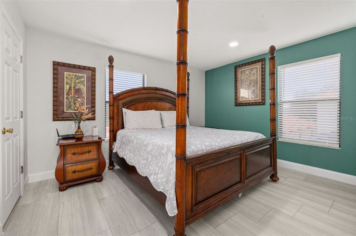 Image No.41-6 Bed House for sale