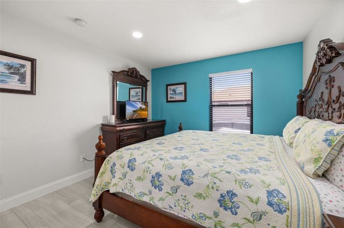 Image No.45-6 Bed House for sale