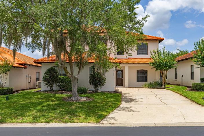 Image No.6-6 Bed House for sale