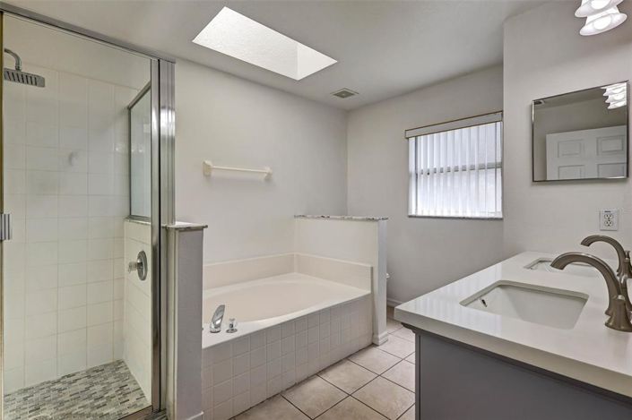 Image No.13-4 Bed House for sale