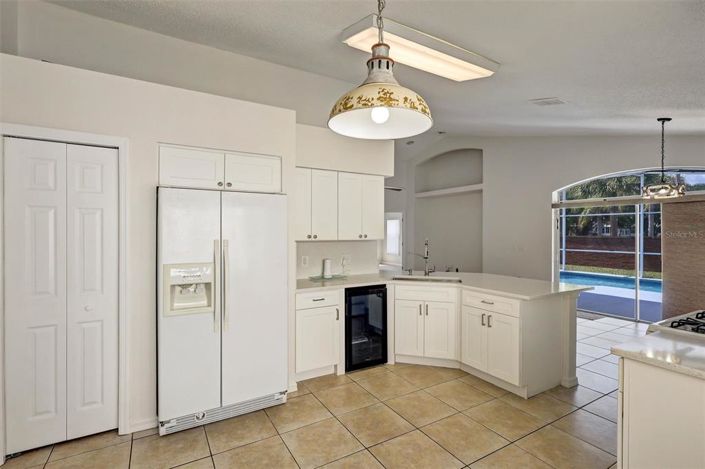 Image No.19-4 Bed House for sale