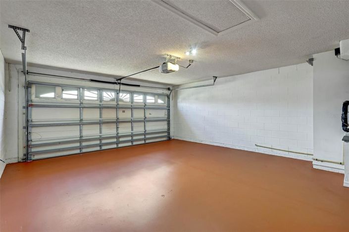 Image No.30-4 Bed House for sale