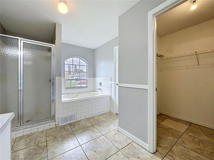 Image No.10-4 Bed House for sale