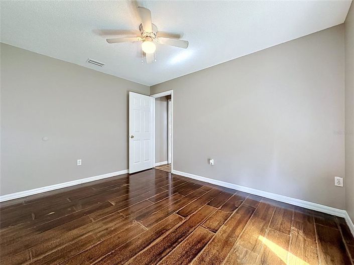 Image No.14-4 Bed House for sale