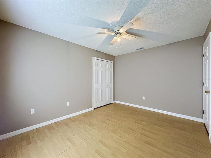 Image No.21-4 Bed House for sale