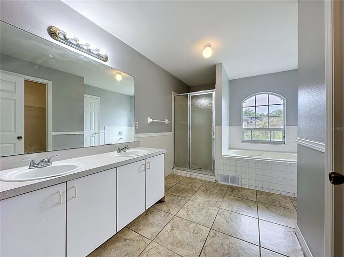 Image No.9-4 Bed House for sale