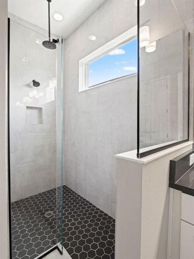 Image No.31-6 Bed House for sale
