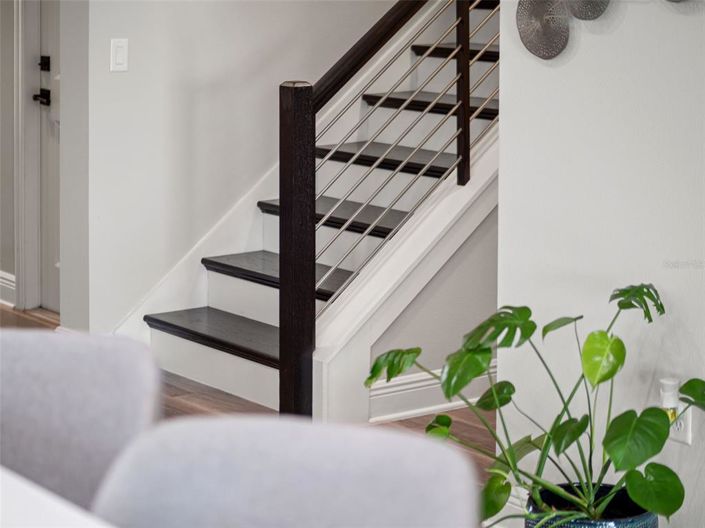 Image No.34-6 Bed House for sale