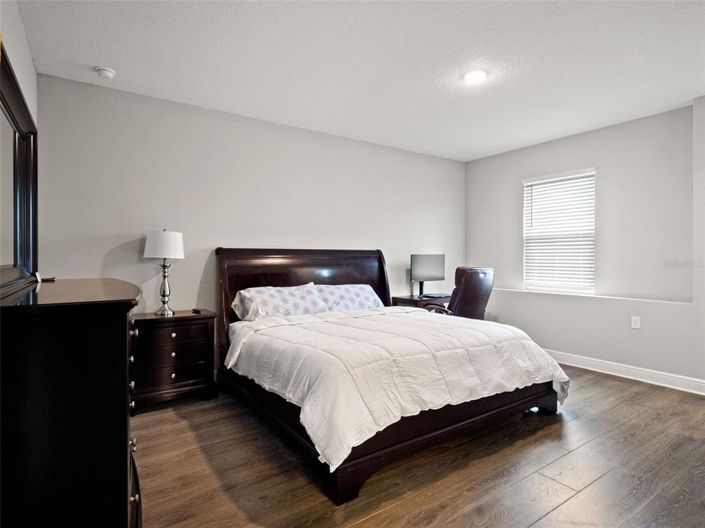 Image No.37-6 Bed House for sale