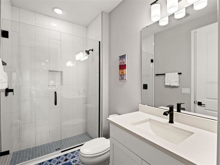 Image No.38-6 Bed House for sale