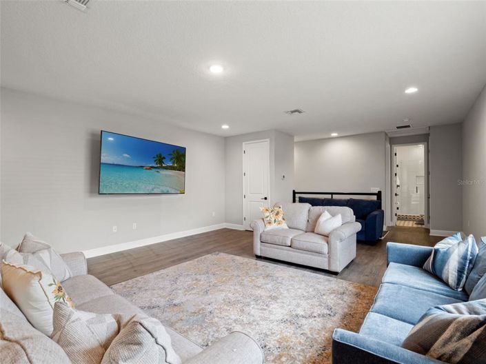 Image No.39-6 Bed House for sale