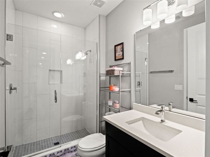 Image No.42-6 Bed House for sale