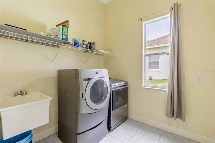 Image No.30-5 Bed House for sale