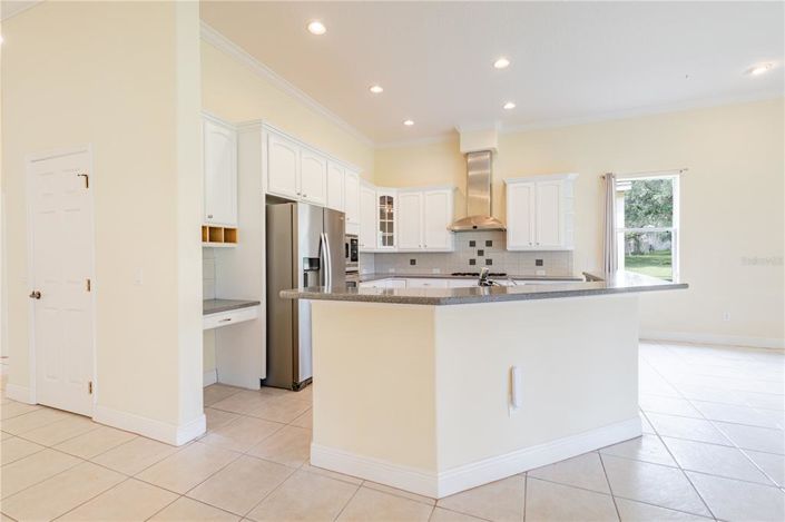 Image No.37-5 Bed House for sale