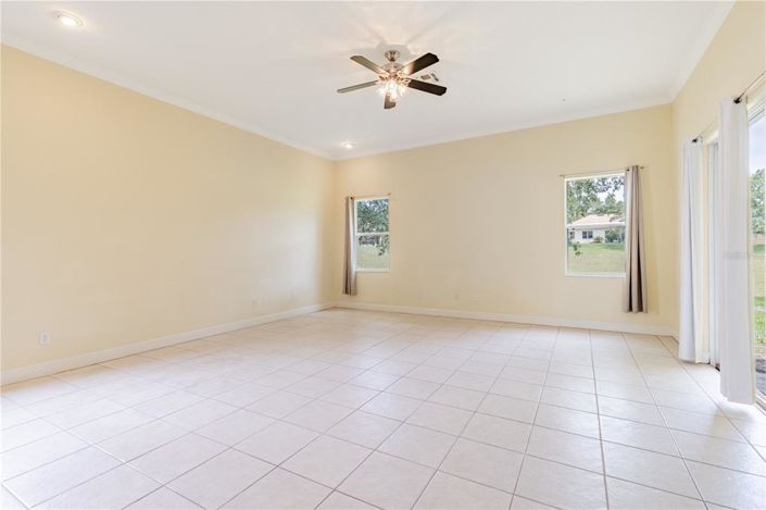 Image No.42-5 Bed House for sale